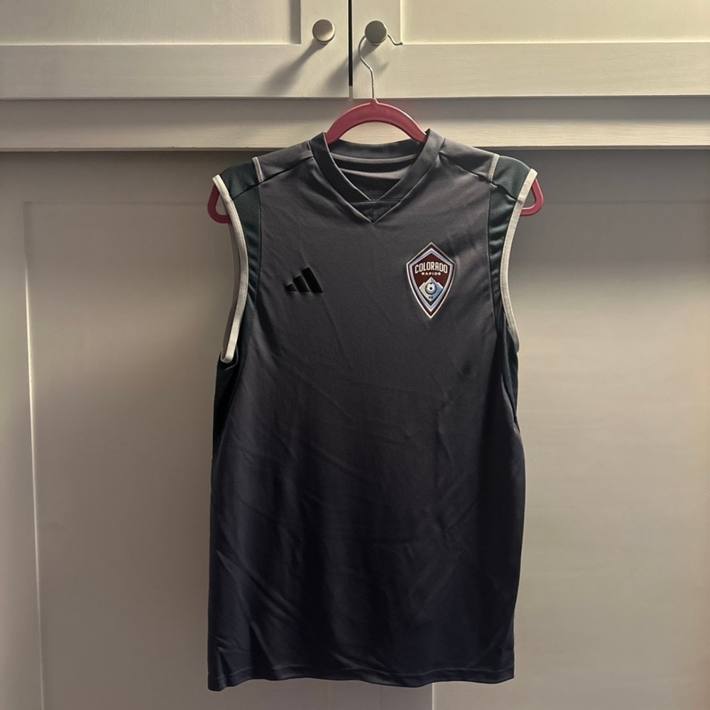 Adidas Colorado Rapids Sleeveless Athletic Top Men’s Medium worn once